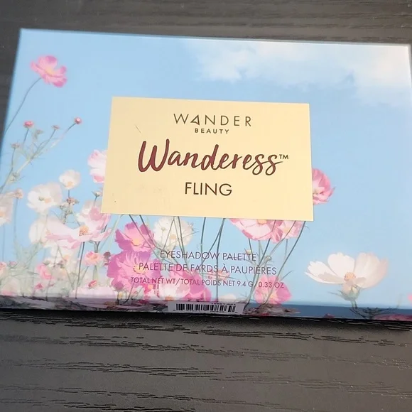 Wander Beauty Wanderess Fling Eyeshadow Palette - Gold, Purple, Brown Shades - Picture 2 of 9